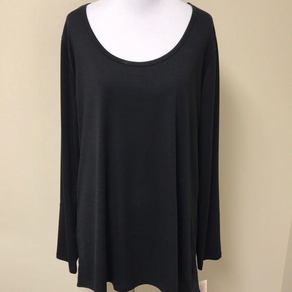 LuLaRoe Tops - NWT LuLaRoe Solid Black Lynnae